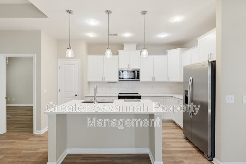 Pooler Townhome: 130 Danbury Court