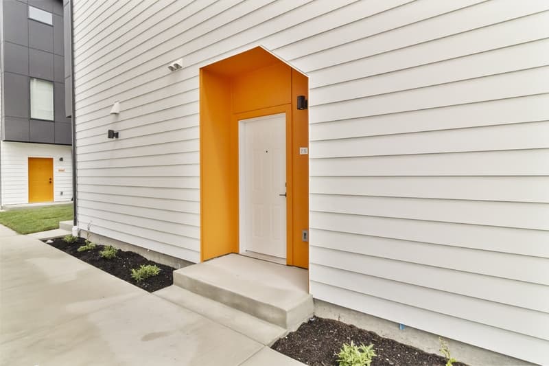 Lakewood Condo: Birds Mill 7535 Grange Street West