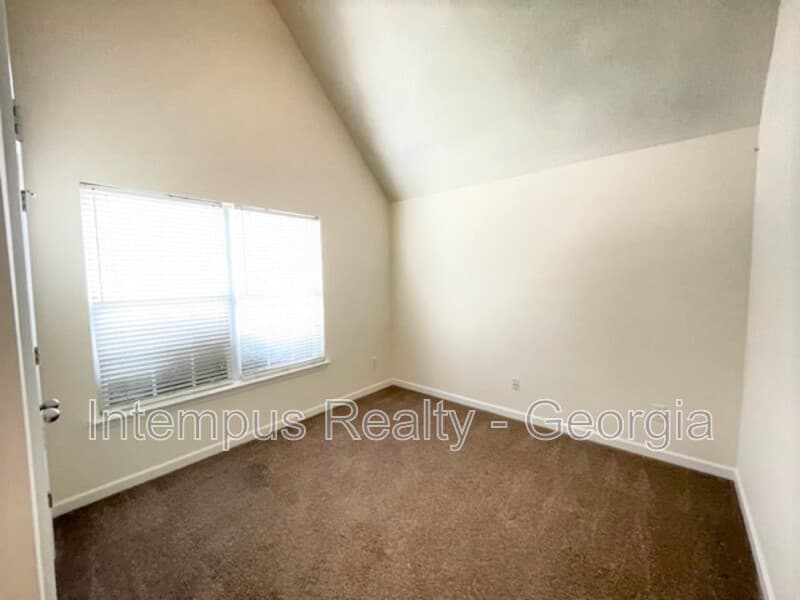 Snellville House: 4389 Persian Ct
