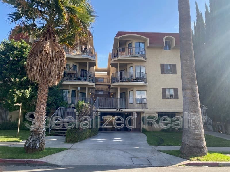 Los Angeles Condo: 1964 Rodney Drive