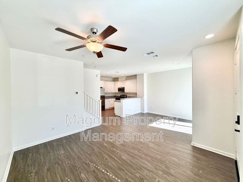 Murrieta House: 41974 Emelia St.
