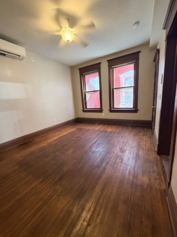 Davenport Condo: 608 W. 3rd St. #3D