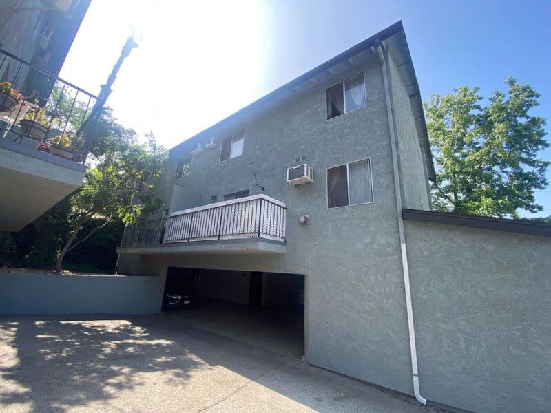 Montrose House: 2337 Del Mar Rd.