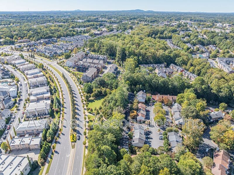 Alpharetta House: 3235 Cape Cir.