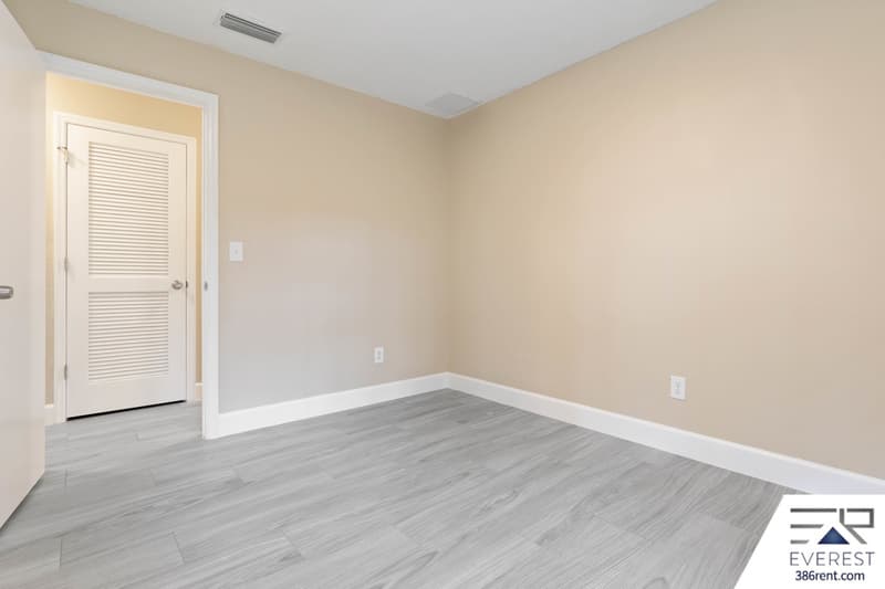 Palm Coast House: 49 Renshaw Drive