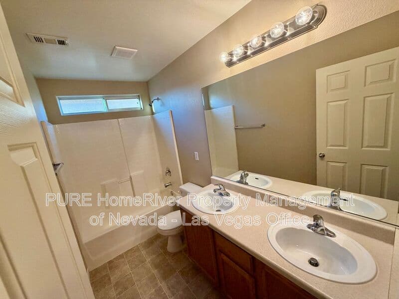 North Las Vegas House: 6109 Blue Luna Street