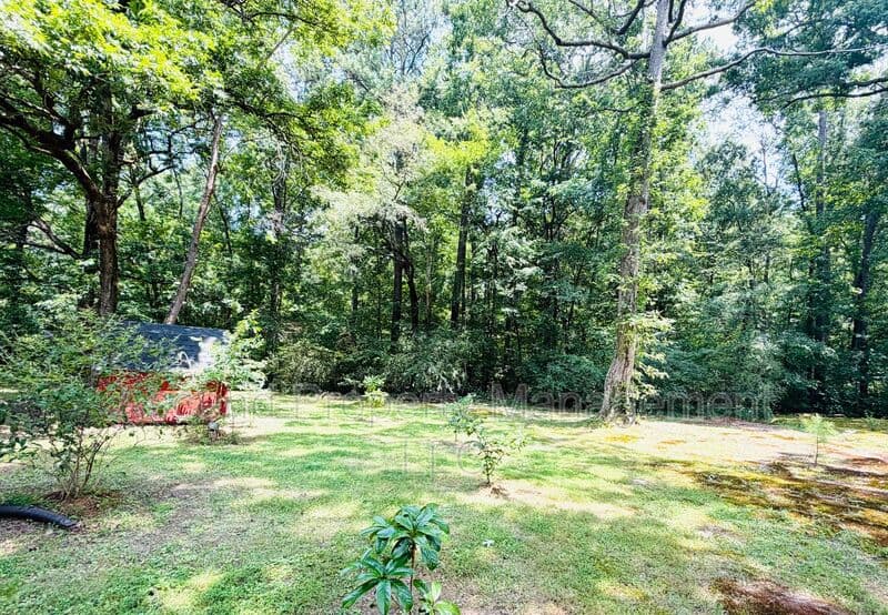 Chattanooga House: 1134 McDonald Dr
