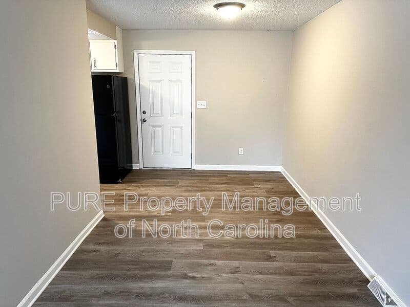 Lexington Townhome: 916 W 5th Ave