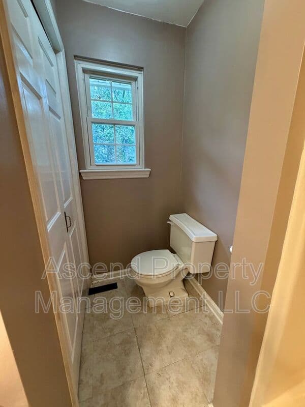 Ooltewah House: 5428 Country Village Dr