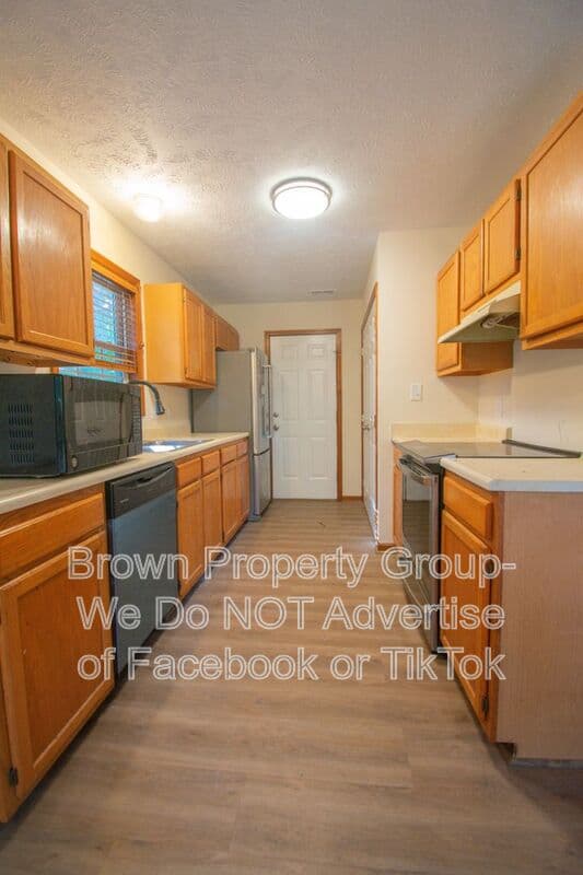 Raeford House: 118 Liberty Ct