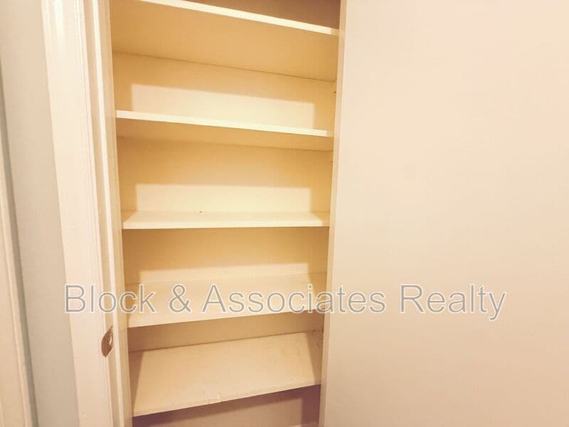 Randleman Condo: 308 Reece Ave