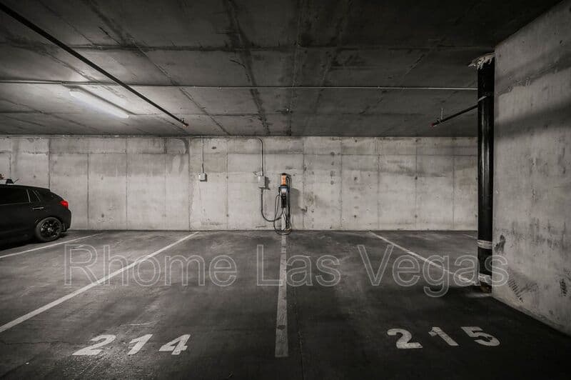 Las Vegas Condo: 353 E Bonneville Ave