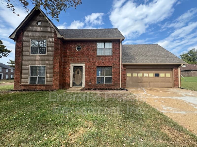 Cordova House: 7828 Bland Lane