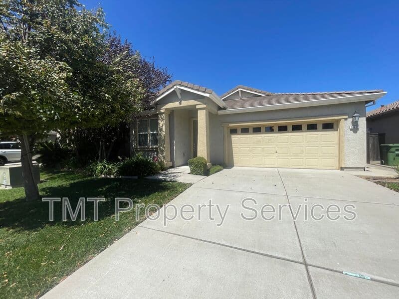 Elk Grove House: 10408 Siltstone Way