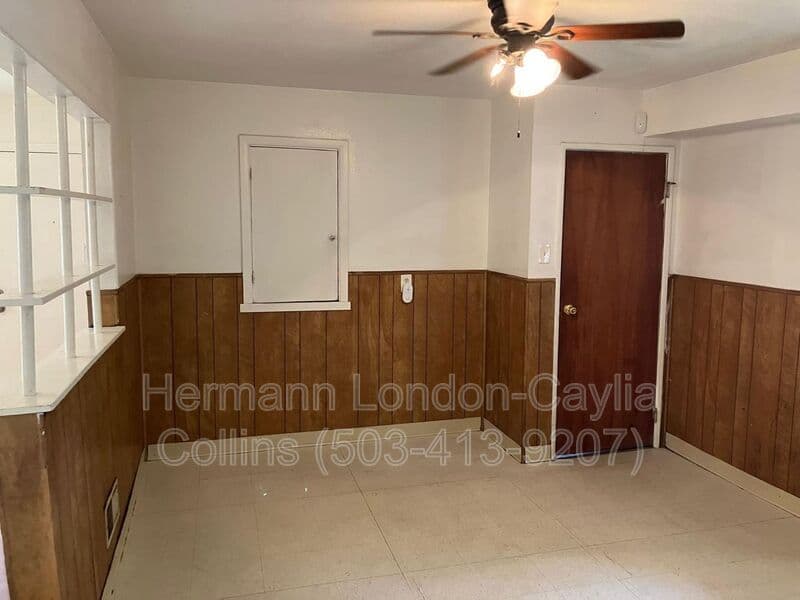 Saint Louis House: 234 Connolly Drive