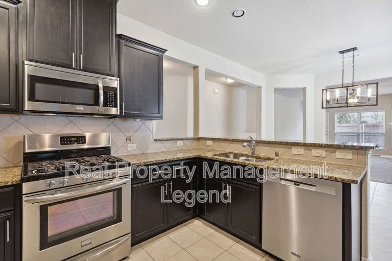 McKinney House: 812 Gray Fox Drive