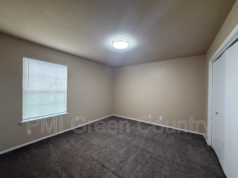 Tulsa House: 4334 E 67th St
