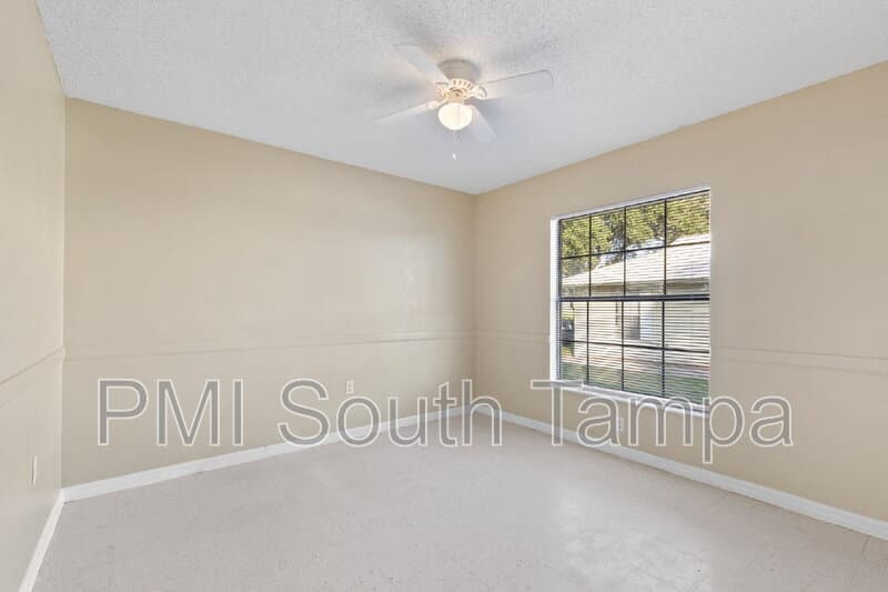 Dade City House: 9926 U.S. 98