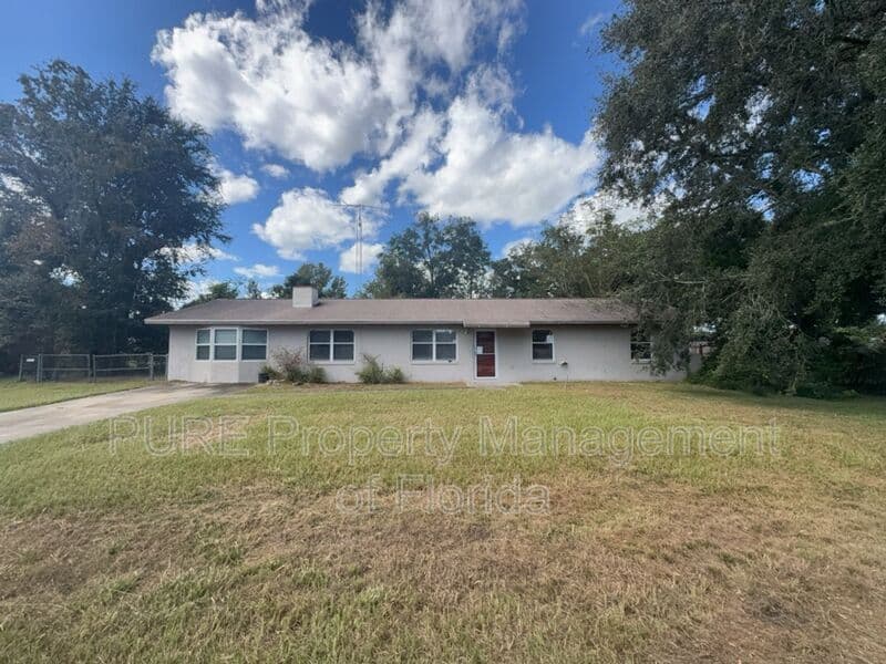 Summerfield House: 13606 SE 48th Court