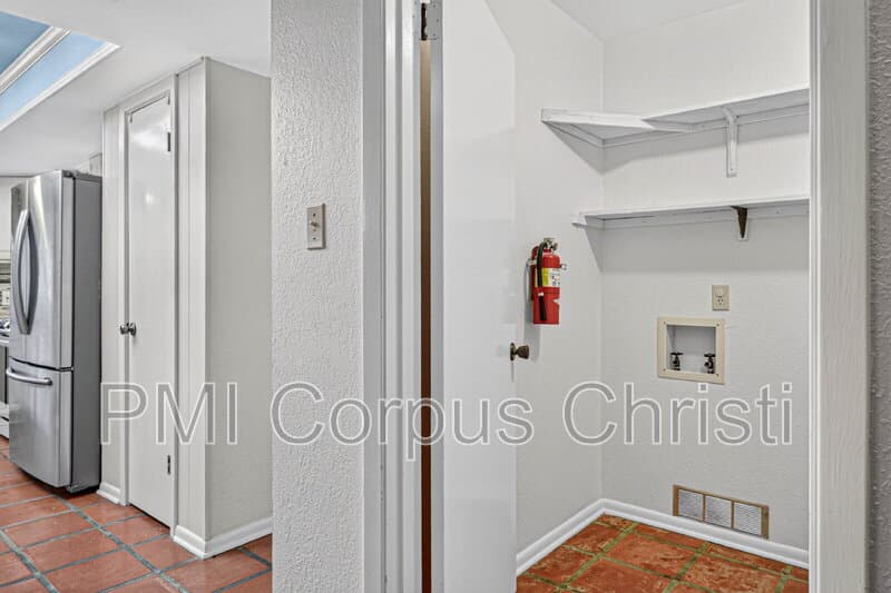 Corpus Christi House: 5030 Merganser Drive