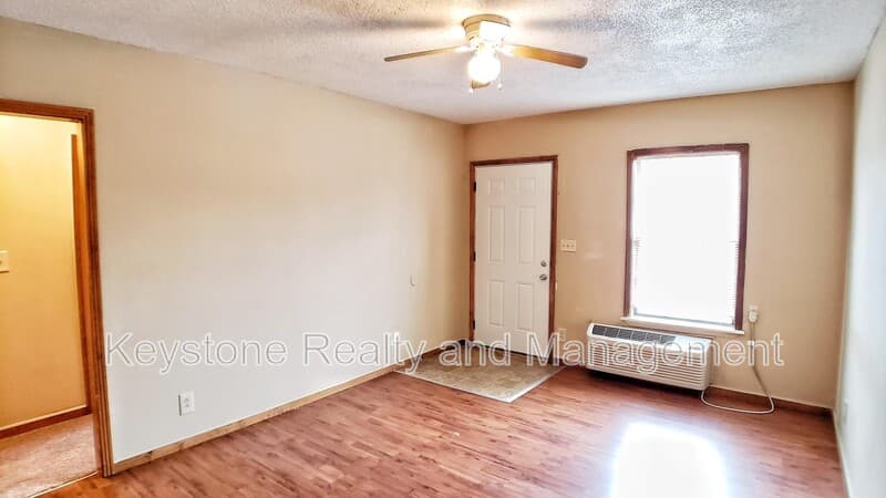 Clarksville Apartment: 704 Peachers Drive
