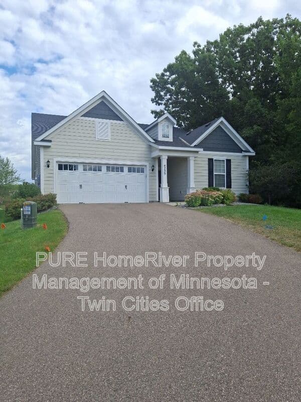 Woodbury House: 4739 Schilling Ct