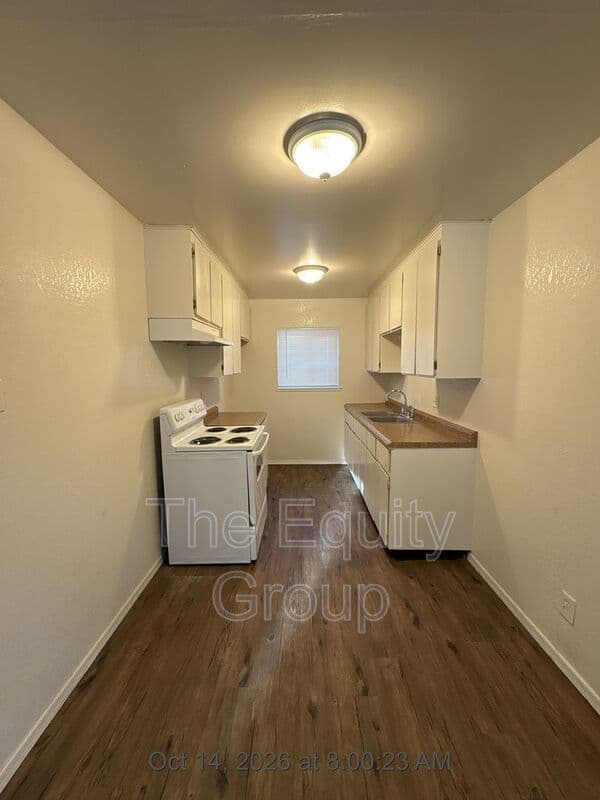 Corcoran Condo: 2004 North Ave