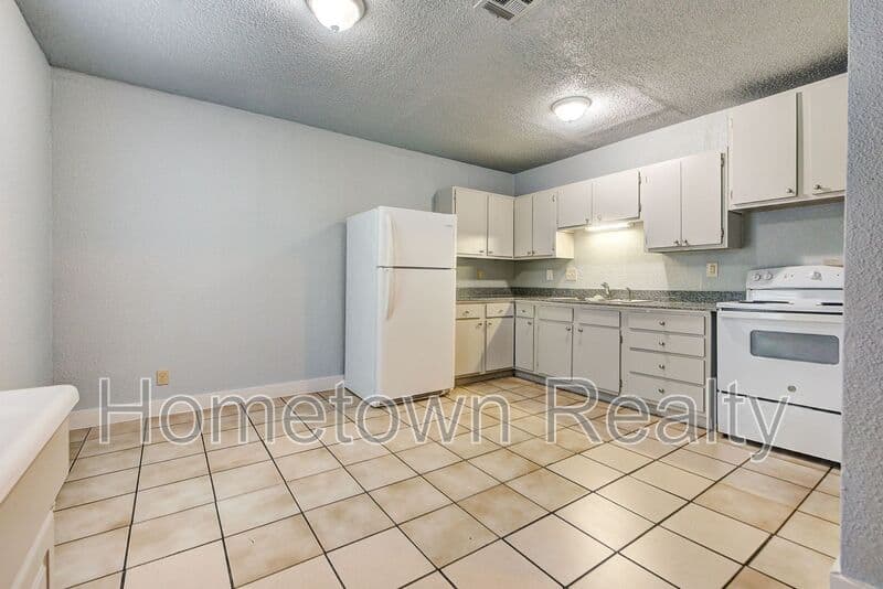 Oklahoma City House: 2114 N Bath Avenue