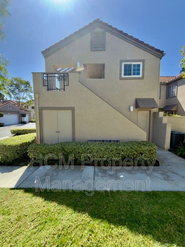 Mission Viejo House: 21897 Barbados