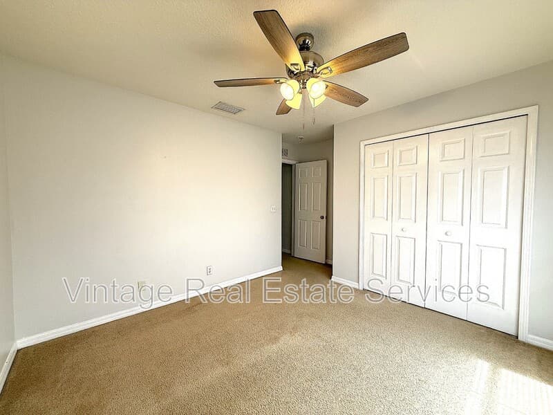 Valrico House: 254 Castlekeeper Pl