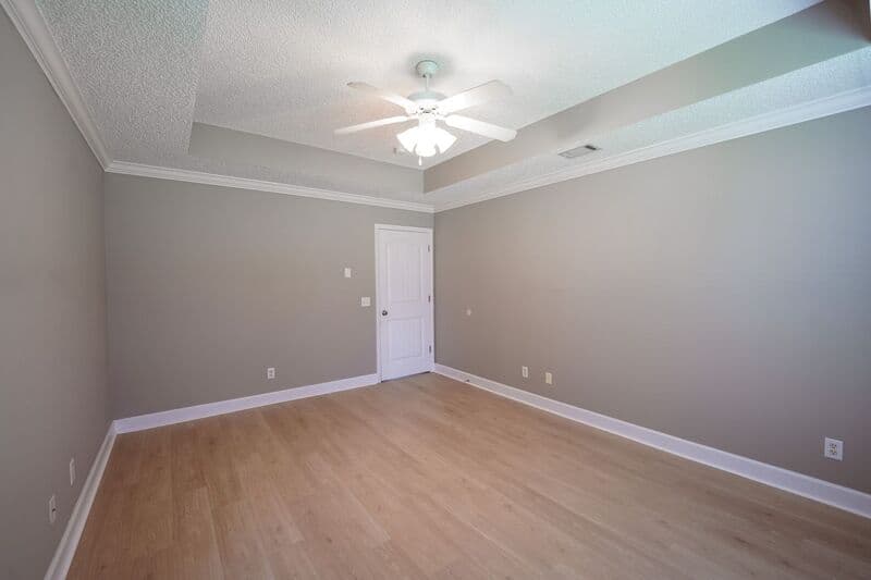 Richmond Hill House: 909 Young Way