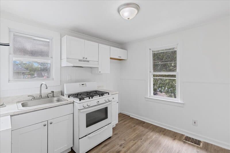 National Park Condo: 601 Wesley Avenue - C