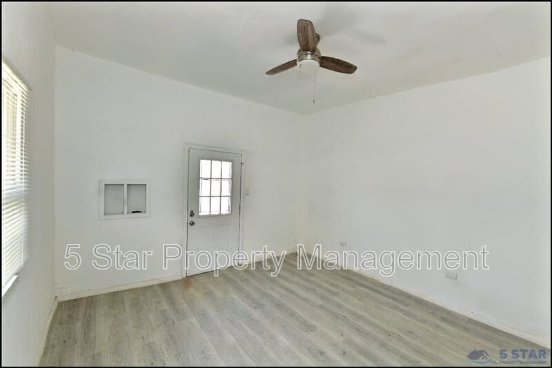 El Paso Condo: 1908A Olive Ave !!