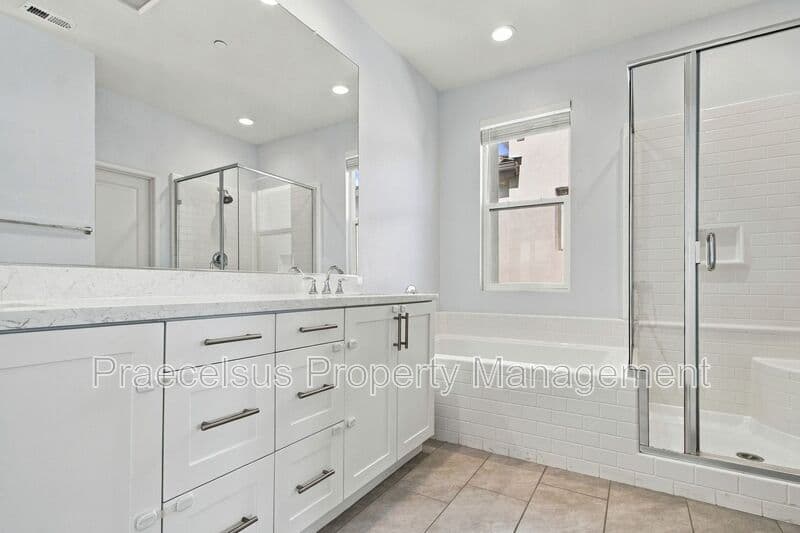 Chula Vista House: 1427 Ortega St