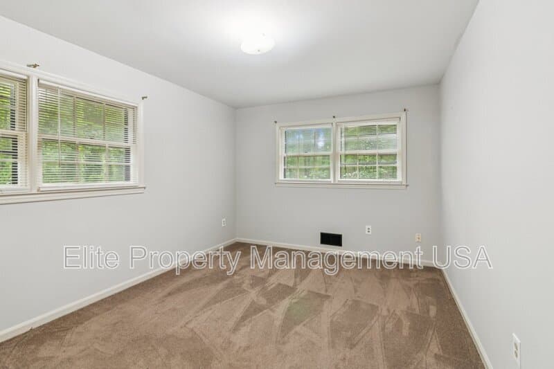 Atlanta House: 2600 Lantern Lane
