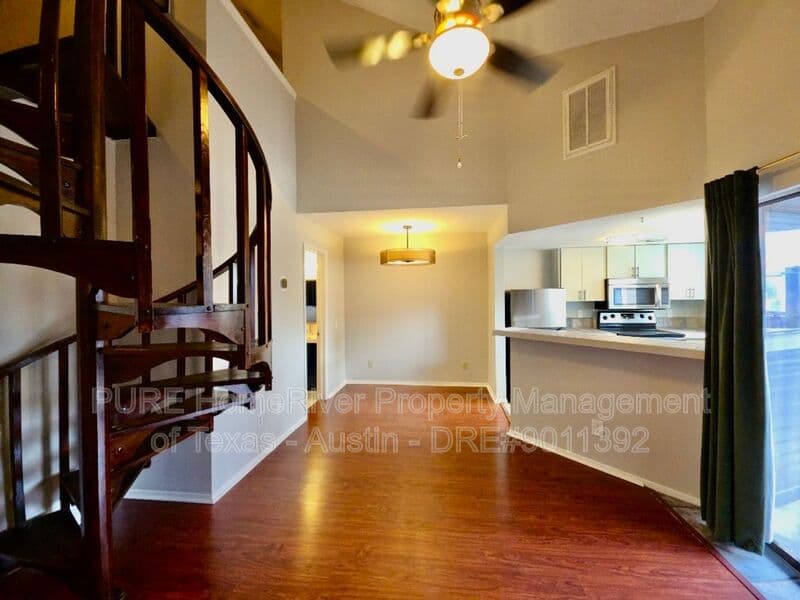 Austin Condo: 2500 Burleson Rd