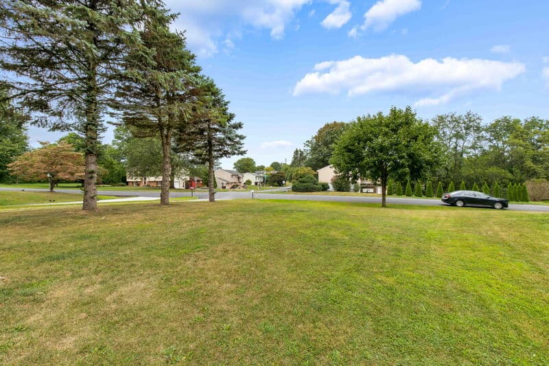 Littiz House: 24 Knollwood Drive