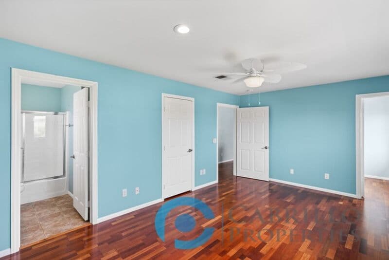 San Diego Townhome: 1720 Evergreen Street