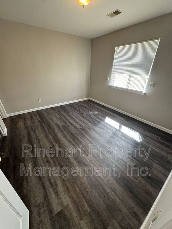 Rock Hill House: 1612 Eagles Place