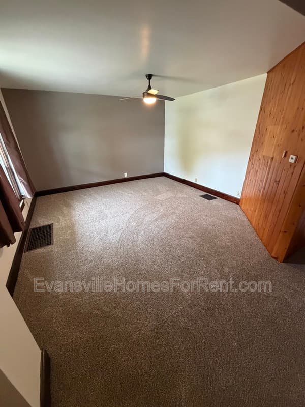 Evansville House: 737 East Virginia Street