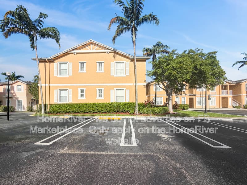 Homestead Townhome: 230 SE 29th Ave