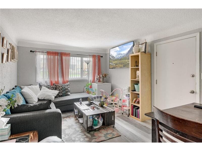 Newport Condo: 1659 10th Ave