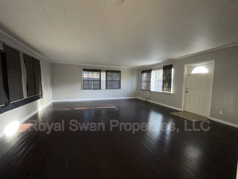 Lakeland House: 1644 Tangerine Street