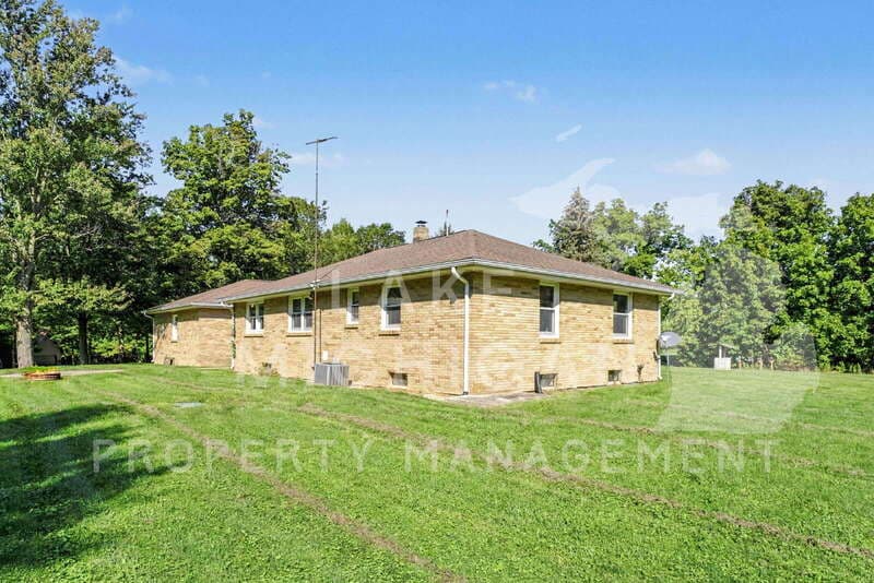 Hudsonville House: 3108 Ottogan Street