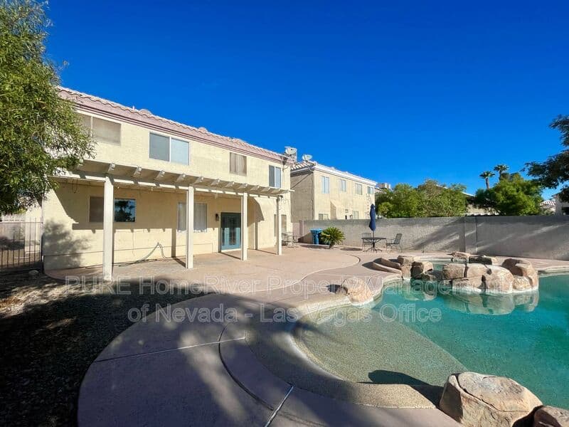 Las Vegas House: 4748 Hamburg St.