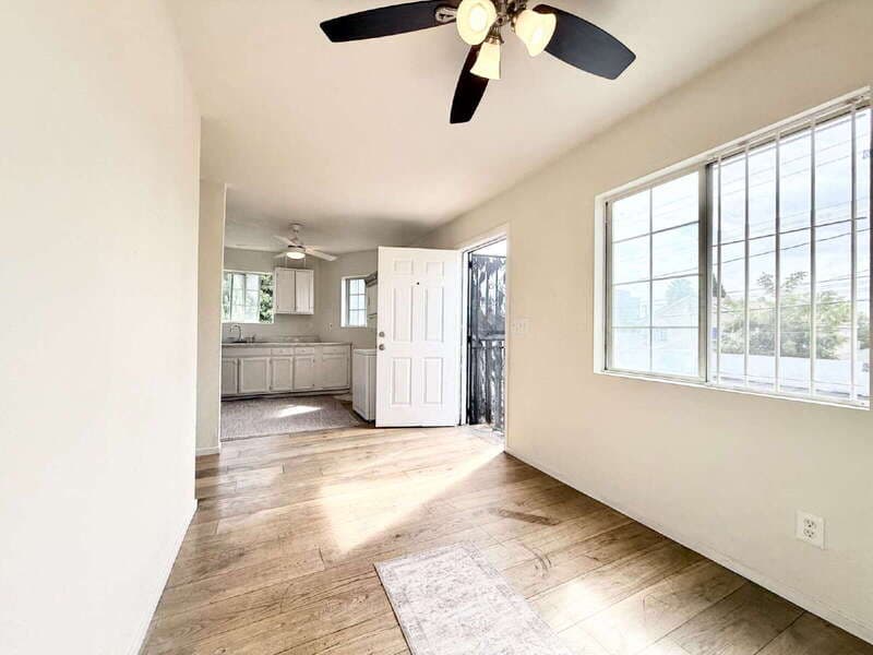 Los Angeles House: 426 East 106th Street