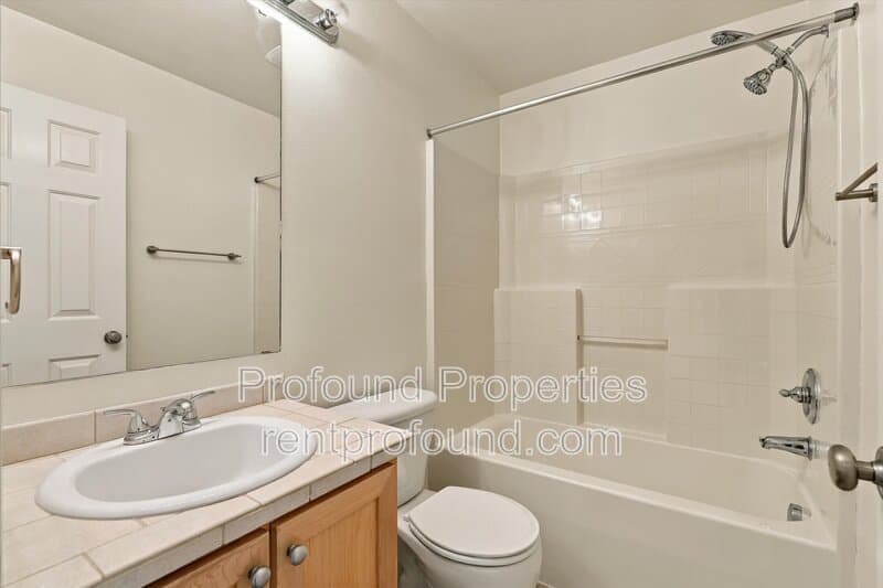 Beaverton Condo: 8630 SW 147th Terrace - 103