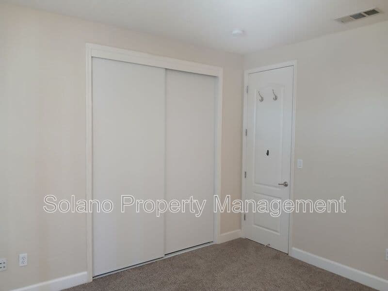 Vacaville House: 2167 Newcastle Dr.