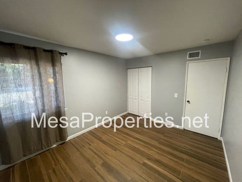 Upland House: 197 Spinnaker Way