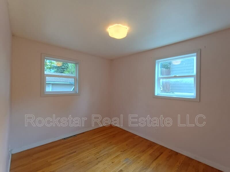 Spokane House: 6128 North Oak Street